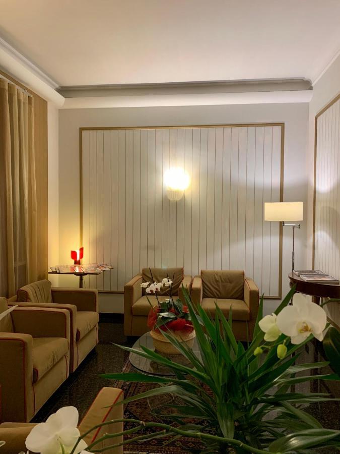 Hotel La Pace 산마우로토리네세 외부 사진